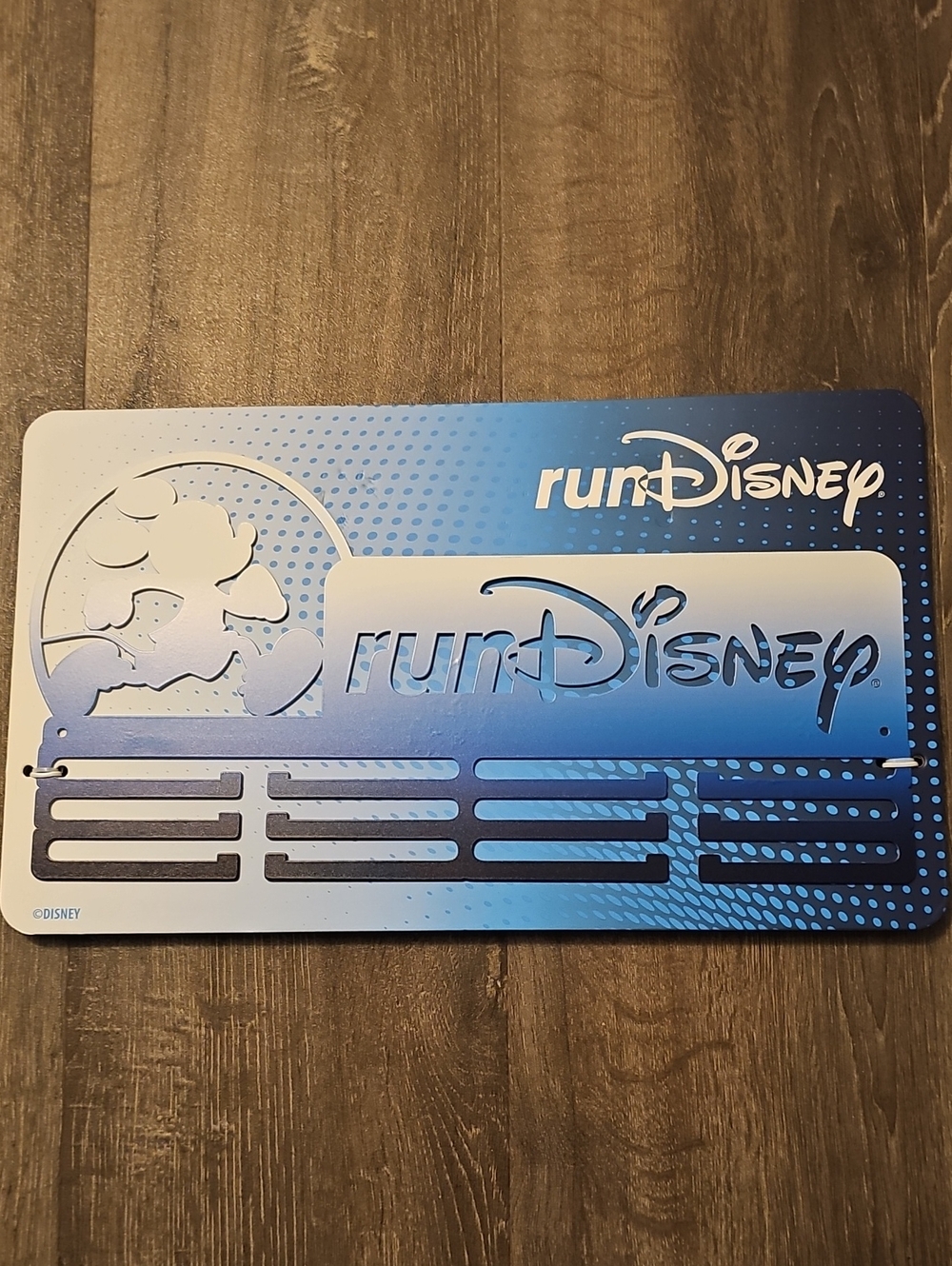 NWT Disney Gradient Blue runDisney Medal Hanger (2026)
